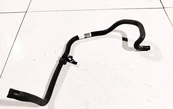 Engine coolant pipe/hose