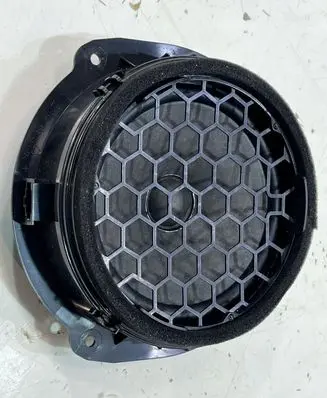 Audi A3 S3 8V Front door speaker 8V4036411 | 888.115.070K000372