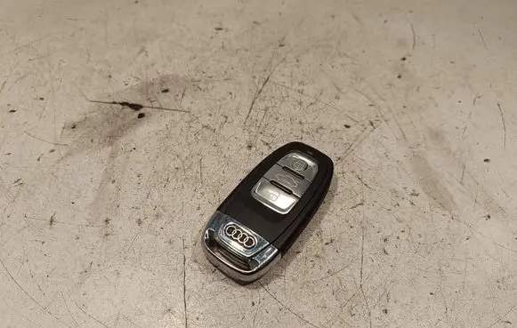 Audi A7 S7 4G Ignition key/card 