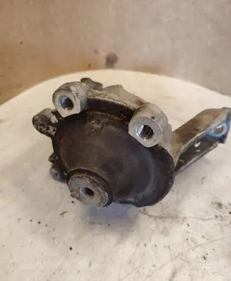 Honda CR-V Engine mount bracket PV090ZHF2