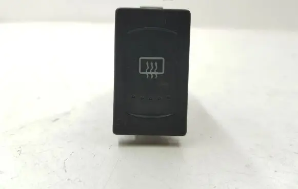 Volkswagen PASSAT B5.5 Windscreen/window heater switch 3B0959621C
