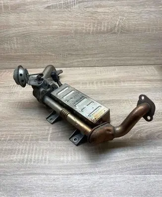 Toyota Avensis T250 EGR valve cooler 256010R020 13064130000