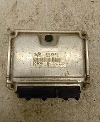Volkswagen Golf IV Engine control unit/module 036906032 0261206140 26SA656