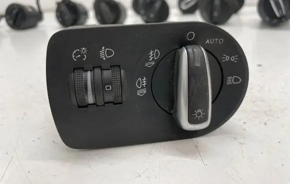 Audi A1 Light switch 8X2941531M