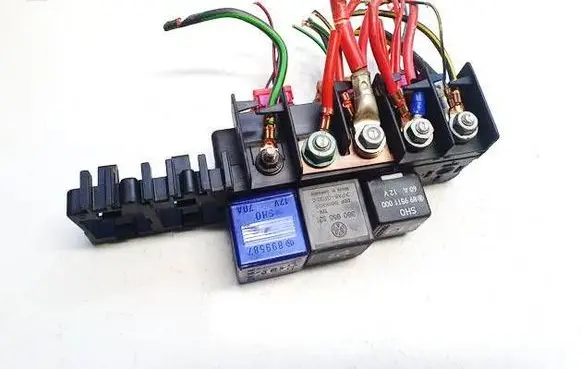 Audi A4 S4 B5 8D Fuse box set 8l0941822a 896083000