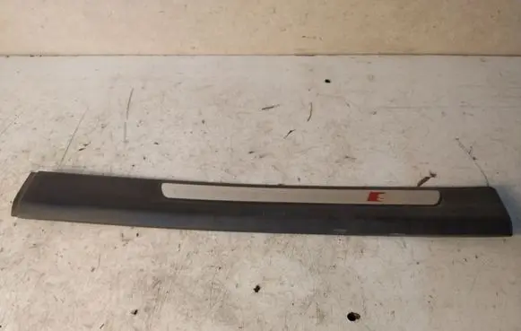Audi A6 S6 C6 4F Rear sill trim cover 4F0853375