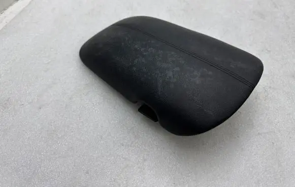 Ford Mustang VI Armrest FR3B63045C74 FR3B63045C74B FR3B63045C74C