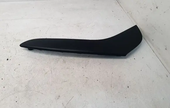 Volkswagen PASSAT B6 Front door interior handle trim 3C1867172A