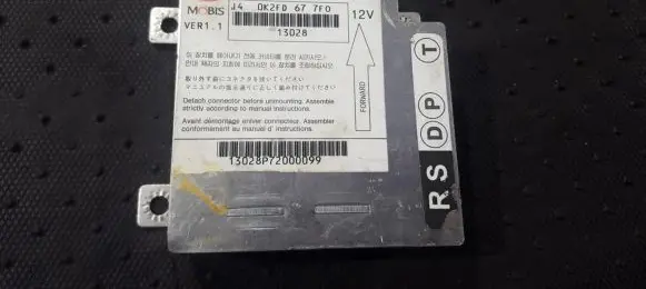 KIA Carens I Airbag control unit/module J4OK2FD677FO