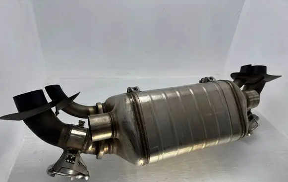 Porsche 911 Rear muffler/silencer tail pipe 992251057B 992120D 0767205