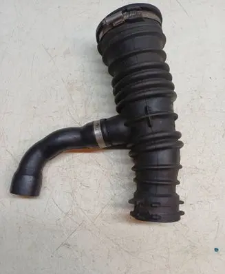 Ford C-MAX I Air intake hose/pipe 8M519A673
