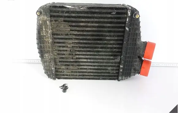 Maserati Levante Intercooler radiator 670109550