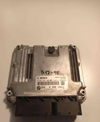 BMW 5 F10 F11 Engine control unit/module 0281032300 8589142 1039S83358