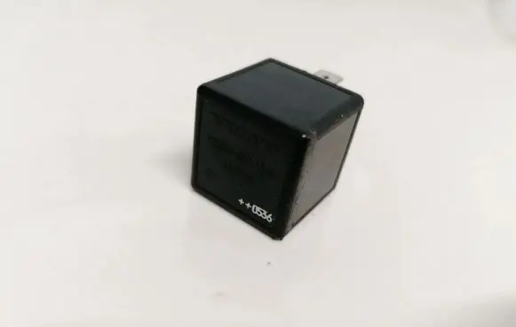 Volvo S40 Other relay 9441160 v23134-a52-x345