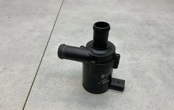 Volkswagen Eos Electric auxiliary coolant/water pump 1K0965561F