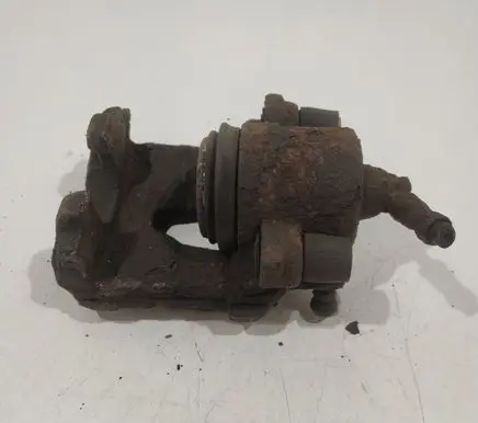 Volkswagen Golf IV Front brake caliper