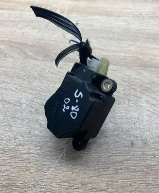 Volvo S80 Air flap motor/actuator 74932F 210602