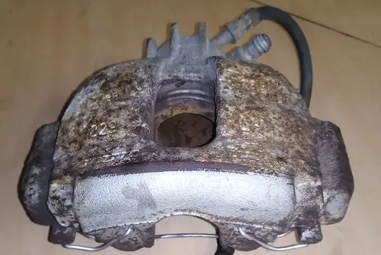 Volvo S60 Front brake caliper