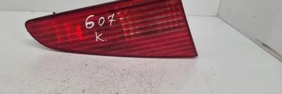 Peugeot 607 Tailgate rear/tail lights