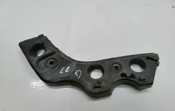 Volkswagen PASSAT CC Front bumper mounting bracket 3C8807184A