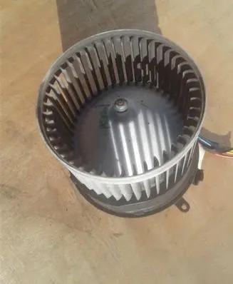 Nissan Qashqai Heater fan/blower 24040BR00B