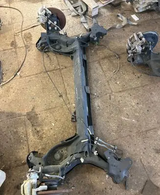 Renault Fluence Rear axle beam 