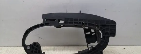 Rear door exterior handle/bracket