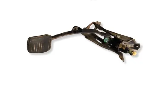 Toyota Yaris Clutch pedal 