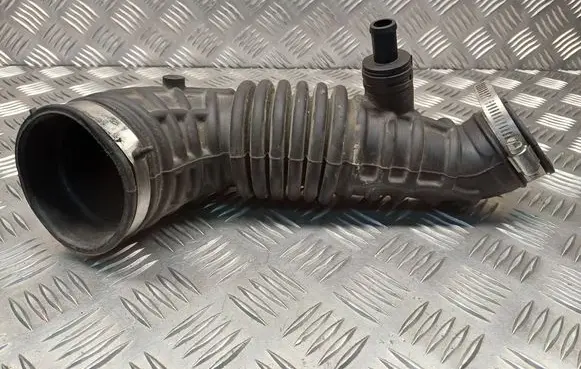 Nissan Navara D40 Turbo air intake inlet pipe/hose 