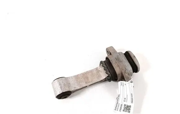 Engine mount bracket