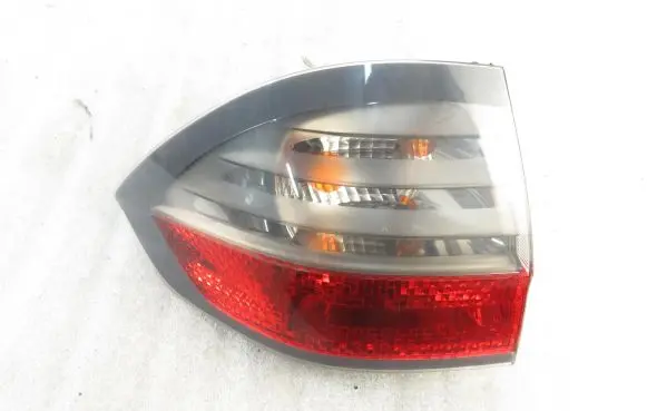 Ford S-MAX Rear/tail lights