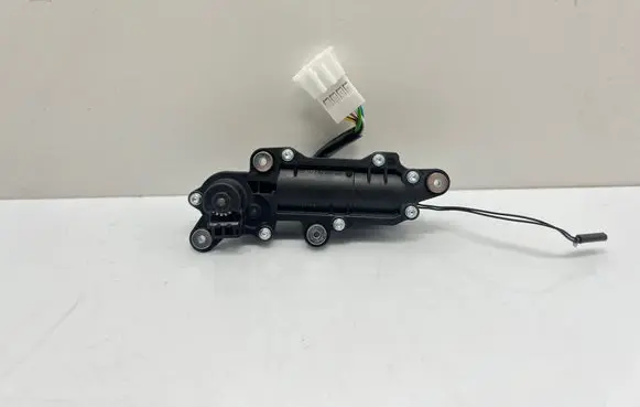 Mercedes-Benz C W205 Curtain motor 9918017267