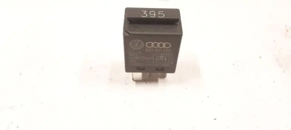 Audi A6 S6 C6 4F Other relay 8Z0951253 4657