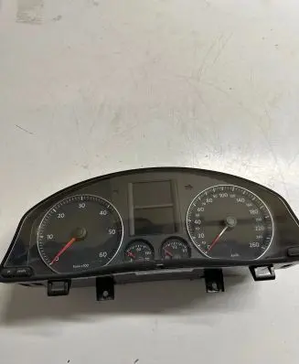 Volkswagen Golf V Speedometer (instrument cluster) 1K0920854B