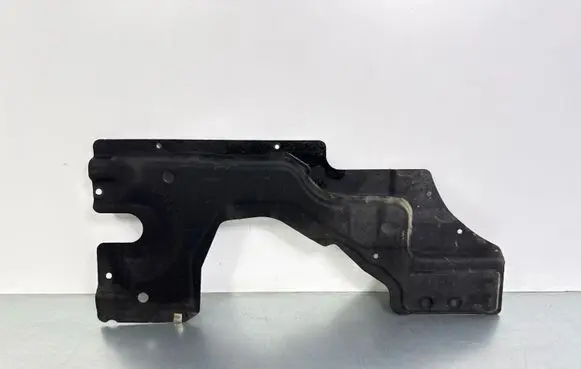 Audi Q7 4M Side bottom protection 4M0825213F