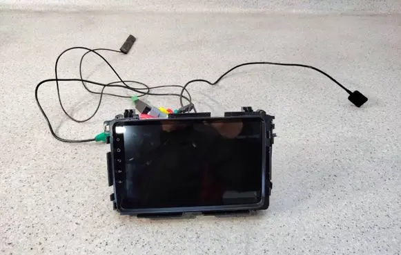 Radio/CD/DVD/GPS head unit