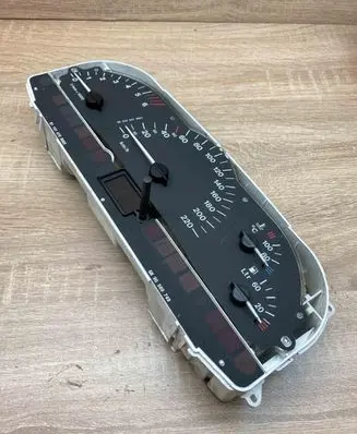 Opel Vectra B Speedometer (instrument cluster) 90569739JN 110008733