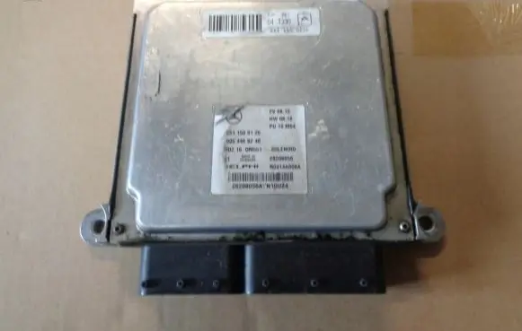 Mercedes-Benz E W212 Engine control unit/module A6511500126