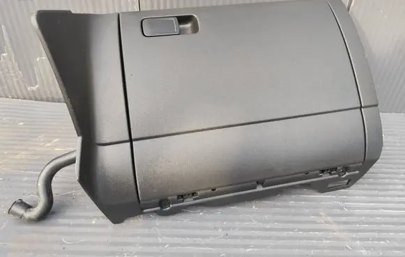 Volkswagen Golf VII Glove box 5G1857285