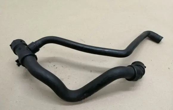 Skoda Superb B5 (3U) Engine coolant pipe/hose 4B0121049S