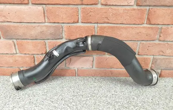 BMW X5 E70 Intercooler hose/pipe 7809834