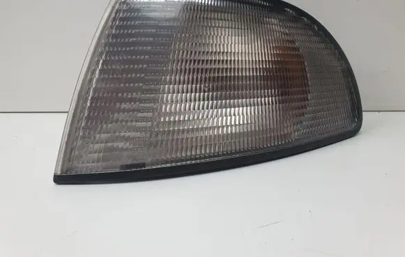 Audi A4 S4 B5 8D Front indicator light 6R01490