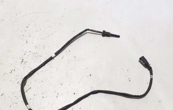 Volkswagen Amarok Exhaust gas temperature sensor 03L906088CQ