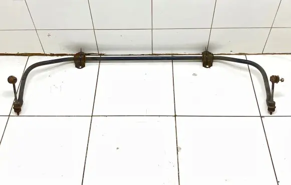 Volvo V60 Rear active stabilizer