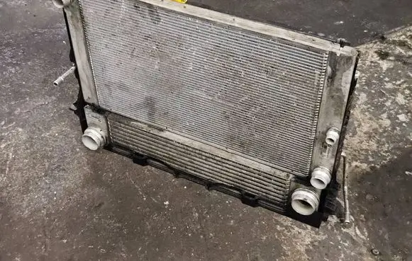 BMW 5 E60 E61 Radiator set 9122827 7560958 7791909