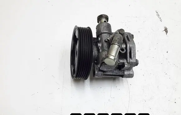 Mitsubishi Outlander Power steering pump