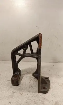 Nissan Qashqai+2 Engine mounting bracket 7854R