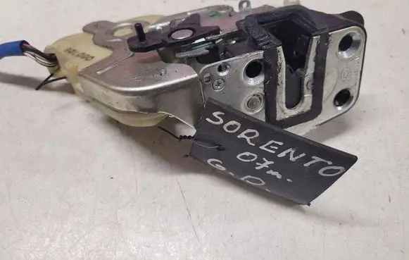 KIA Sorento Rear door lock