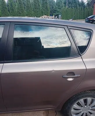 KIA Ceed Rear door window glass