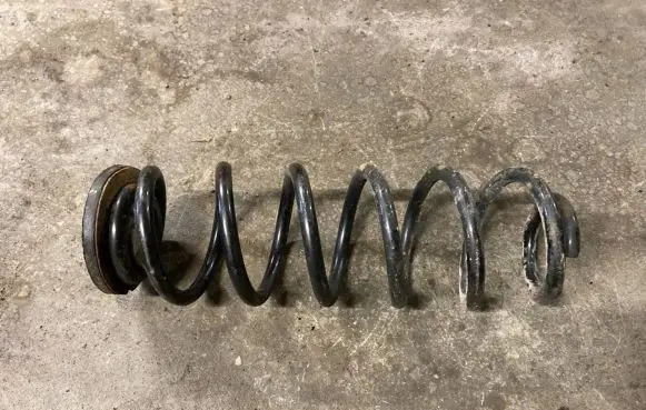 Volkswagen PASSAT B6 Rear coil spring 1K0512297C